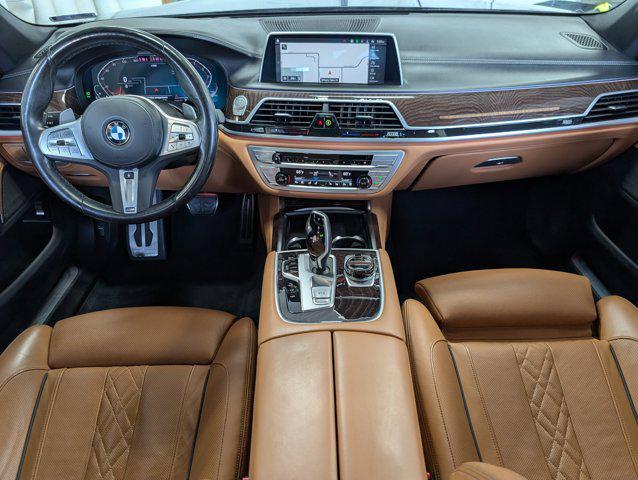 Photo of 2022 Carbon Black Metallic BMW 740