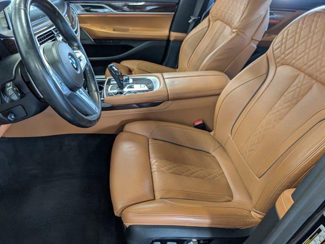 Photo of 2022 Carbon Black Metallic BMW 740