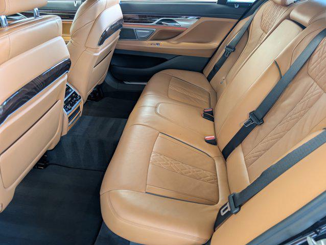 Photo of 2022 Carbon Black Metallic BMW 740
