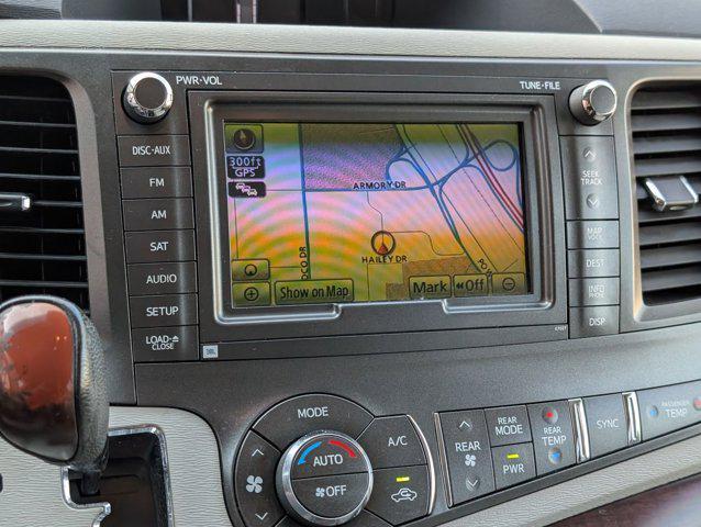 Photo of 2011 Silver Sky Metallic Toyota Sienna