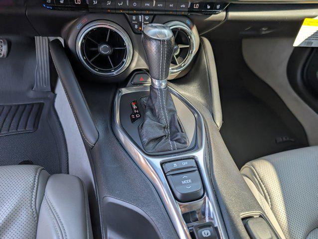 Photo of 2019 Summit White Chevrolet Camaro