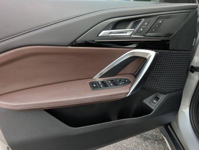 Photo of 2025 Space Silver Metallic BMW X1