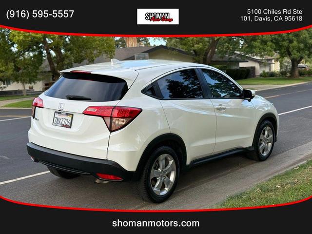 Photo of 2016 White Honda HR-V