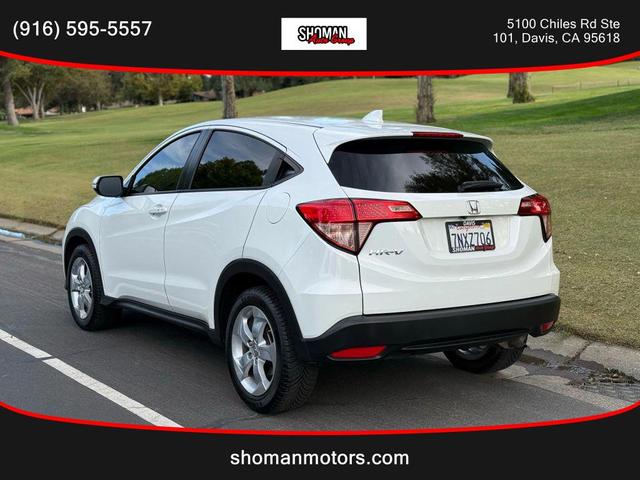 Photo of 2016 White Honda HR-V