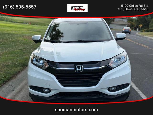 Photo of 2016 White Honda HR-V