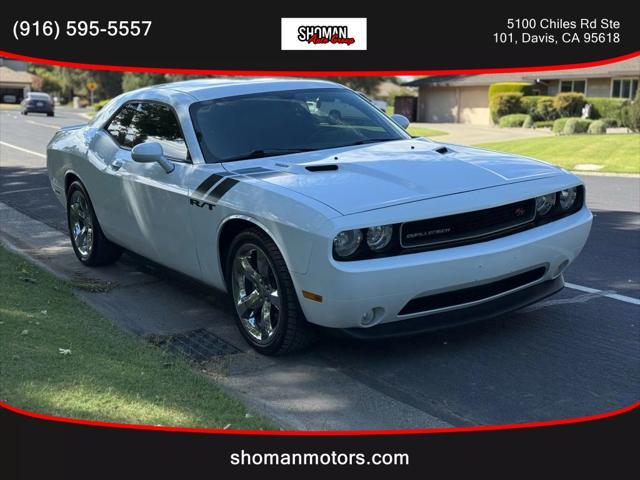 Photo of 2013 Bright White Clearcoat Dodge Challenger