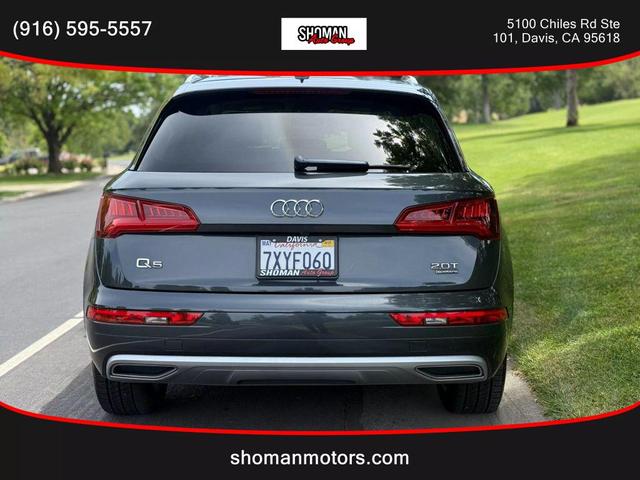 Photo of 2018 Gray Audi Q5