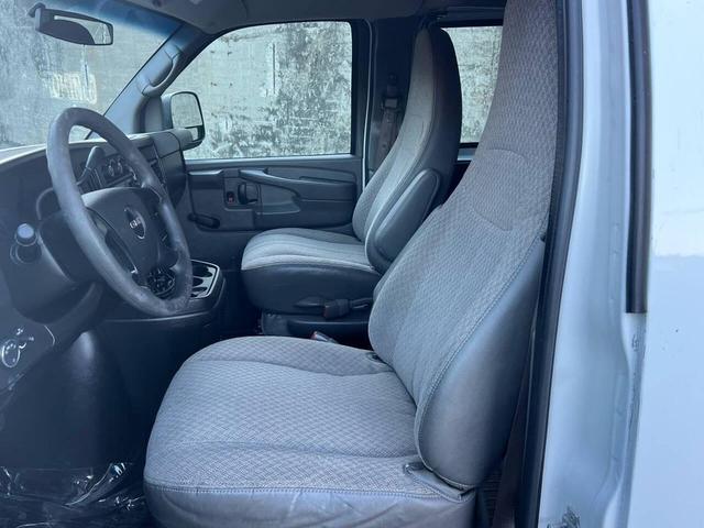 Photo of 2011 White GMC Savana 1500