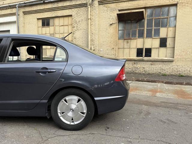Photo of 2007 Gray Honda Civic Hybrid