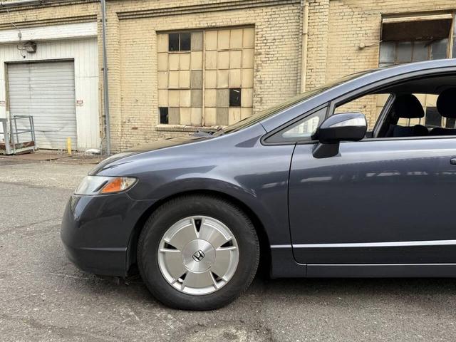 Photo of 2007 Gray Honda Civic Hybrid