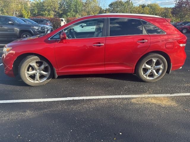 Photo of 2010 Barcelona Red Metallic Toyota Venza
