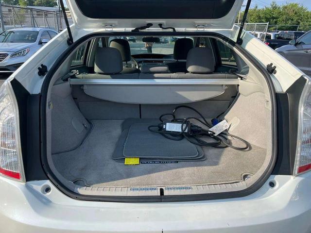Photo of 2013 White Toyota Prius Plug-in