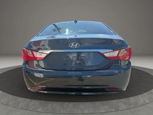 Photo of 2013 Blue Hyundai SONATA