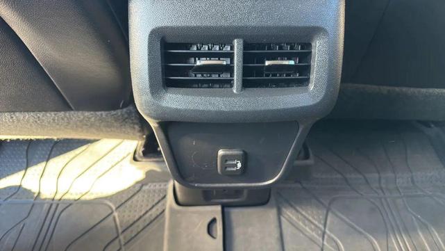 Photo of 2020 Summit White Chevrolet Equinox