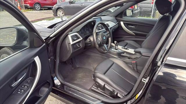 Photo of 2015 Black BMW 320