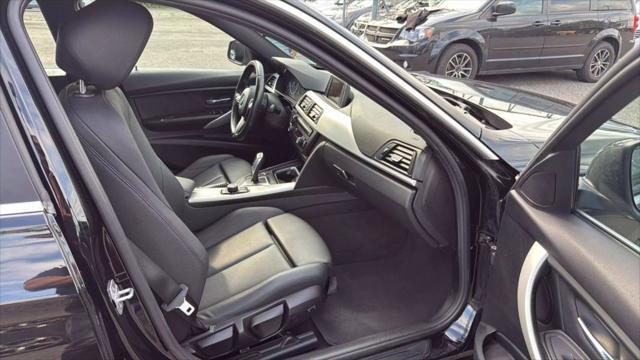 Photo of 2015 Black BMW 320
