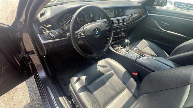 Photo of 2014 Gray BMW 535