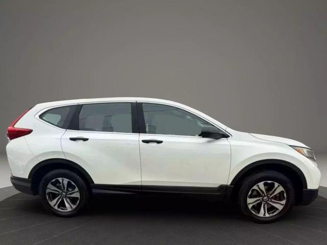 Photo of 2017 White Diamond Pearl Honda CR-V