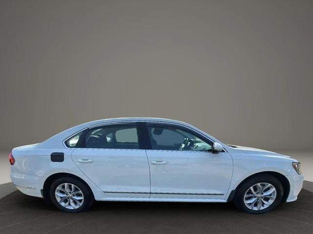 Photo of 2017 Pure White Volkswagen Passat