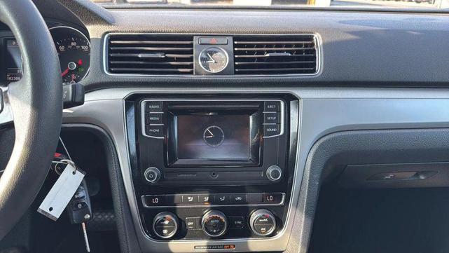 Photo of 2017 Pure White Volkswagen Passat