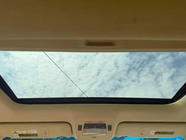 Photo of 2015 Ultra White Lexus RX 350