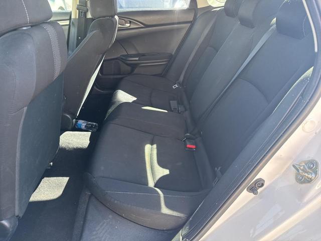 Photo of 2020 Platinum White Pearl Honda Civic