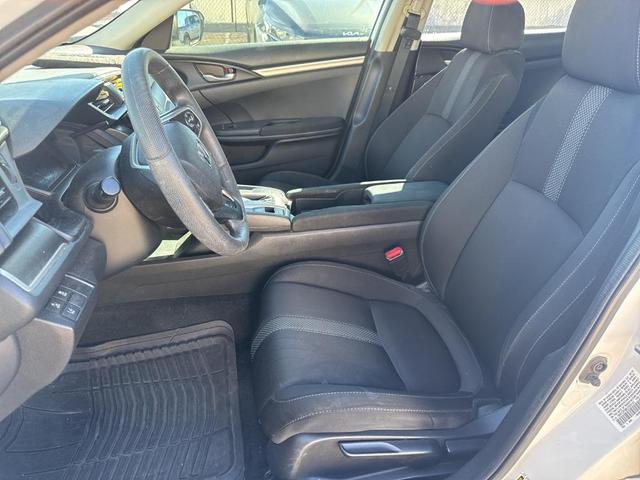 Photo of 2020 Platinum White Pearl Honda Civic