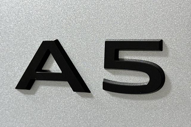 Photo of 2025 Florett Silver Metallic Audi A5