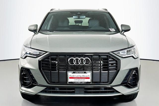 Photo of 2025 Chronos Gray Metallic Audi Q3