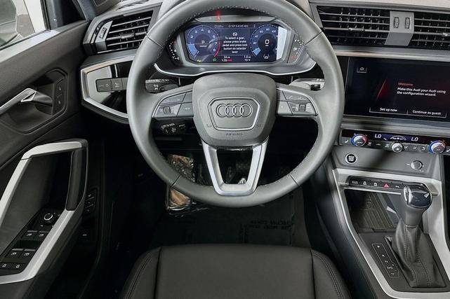 Photo of 2025 Chronos Gray Metallic Audi Q3