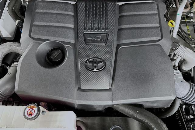 Photo of 2024 Ice Cap Toyota Tundra