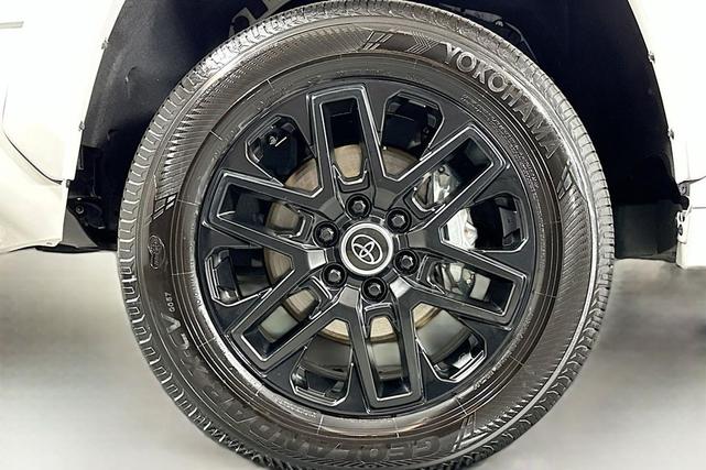 Photo of 2024 Ice Cap Toyota Tundra
