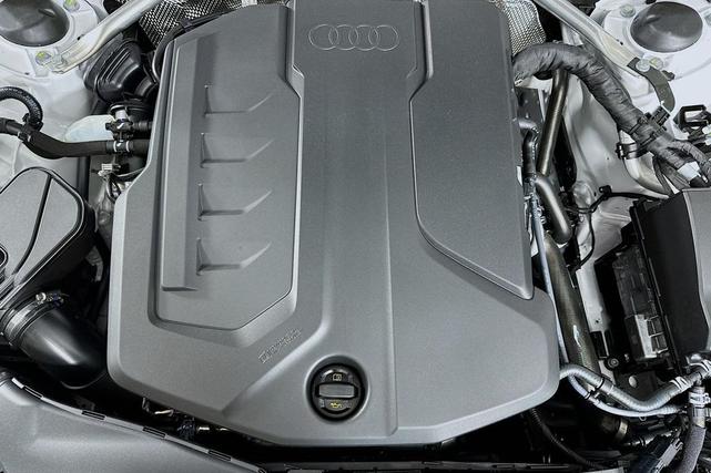 Photo of 2025 Arkona White Audi A5
