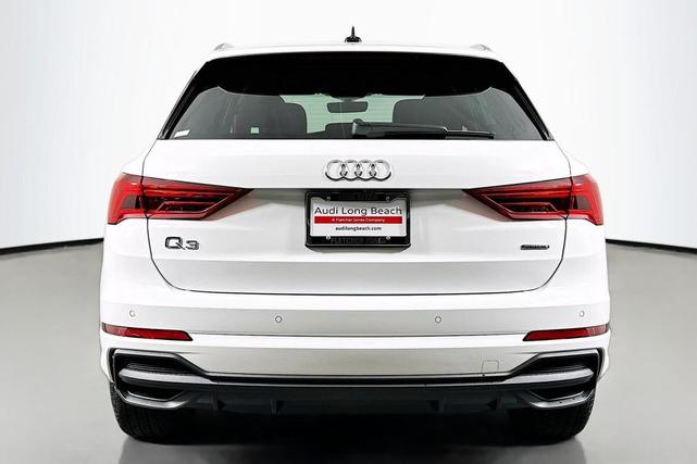 Photo of 2025 Arkona White Audi Q3
