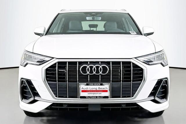 Photo of 2025 Arkona White Audi Q3