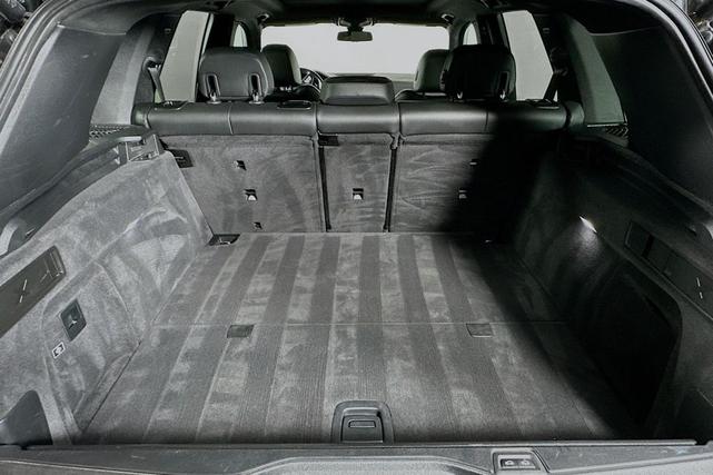 Photo of 2023 Jet Black BMW X5 PHEV