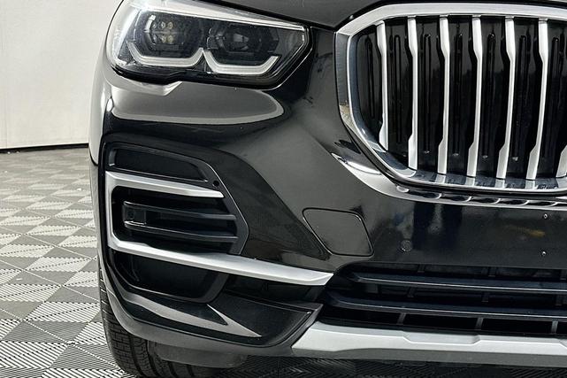 Photo of 2023 Jet Black BMW X5 PHEV
