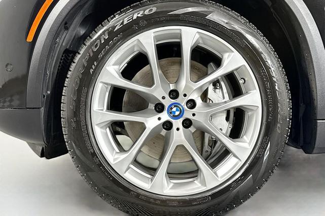 Photo of 2023 Jet Black BMW X5 PHEV