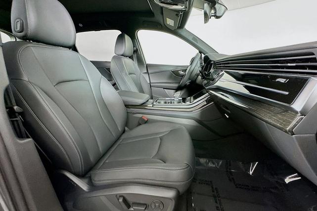 Photo of 2025 Samurai Gray Metallic Audi Q7