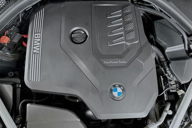 Photo of 2024 Skyscraper Gray Metallic BMW 430