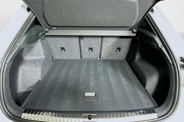 Photo of 2025 Arkona White Audi Q3
