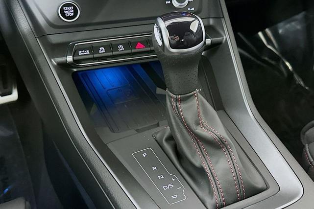 Photo of 2025 Daytona Gray Pearl Effect Audi Q3