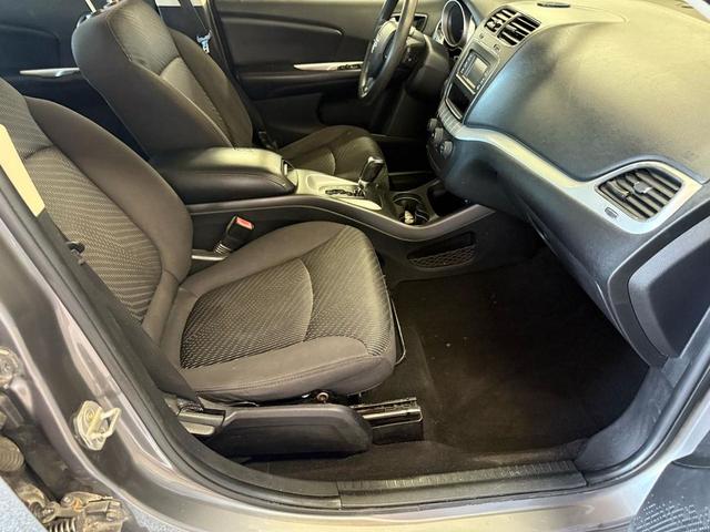 Photo of 2013 Charcoal Dodge Journey