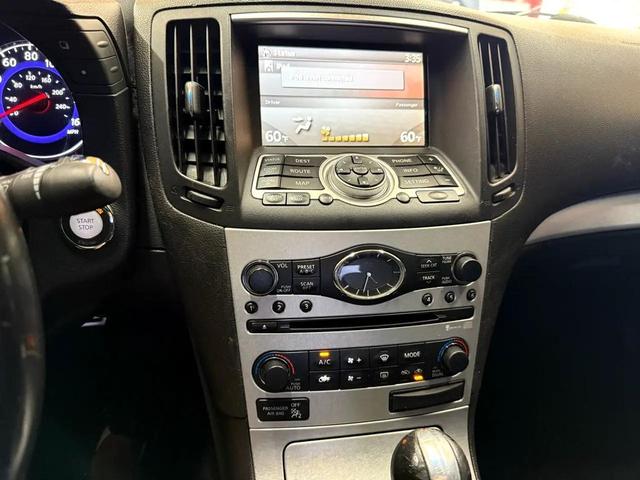 Photo of 2009 Moonlight White INFINITI G37
