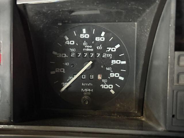 Photo of 1984 Blue Volkswagen Vanagon