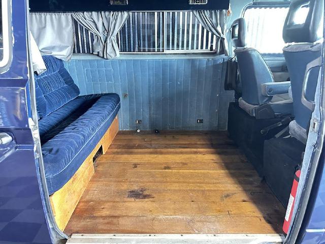 Photo of 1984 Blue Volkswagen Vanagon
