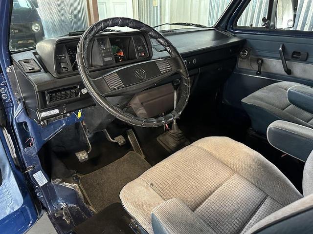 Photo of 1984 Blue Volkswagen Vanagon