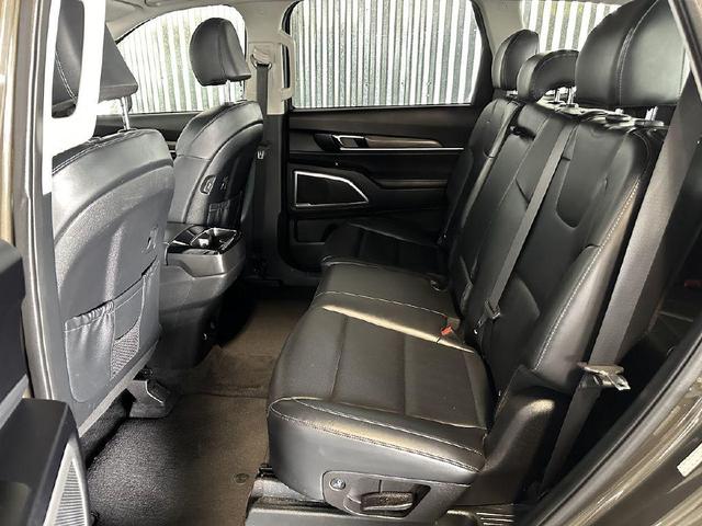 Photo of 2020 Green Kia Telluride