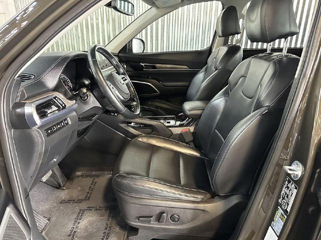 Photo of 2020 Green Kia Telluride