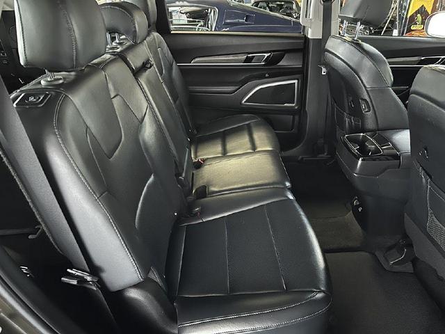 Photo of 2020 Green Kia Telluride